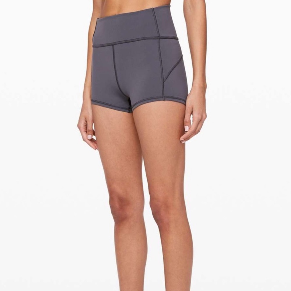 Lululemon in movement everluxe short size 8 deep plum color